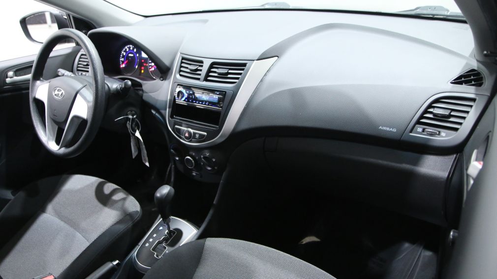 2012 Hyundai Accent L AUTO #19