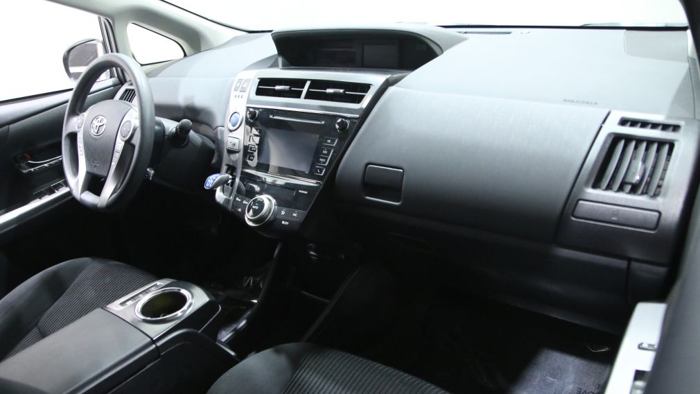 2015 Toyota Prius V  HYBRIDE #22