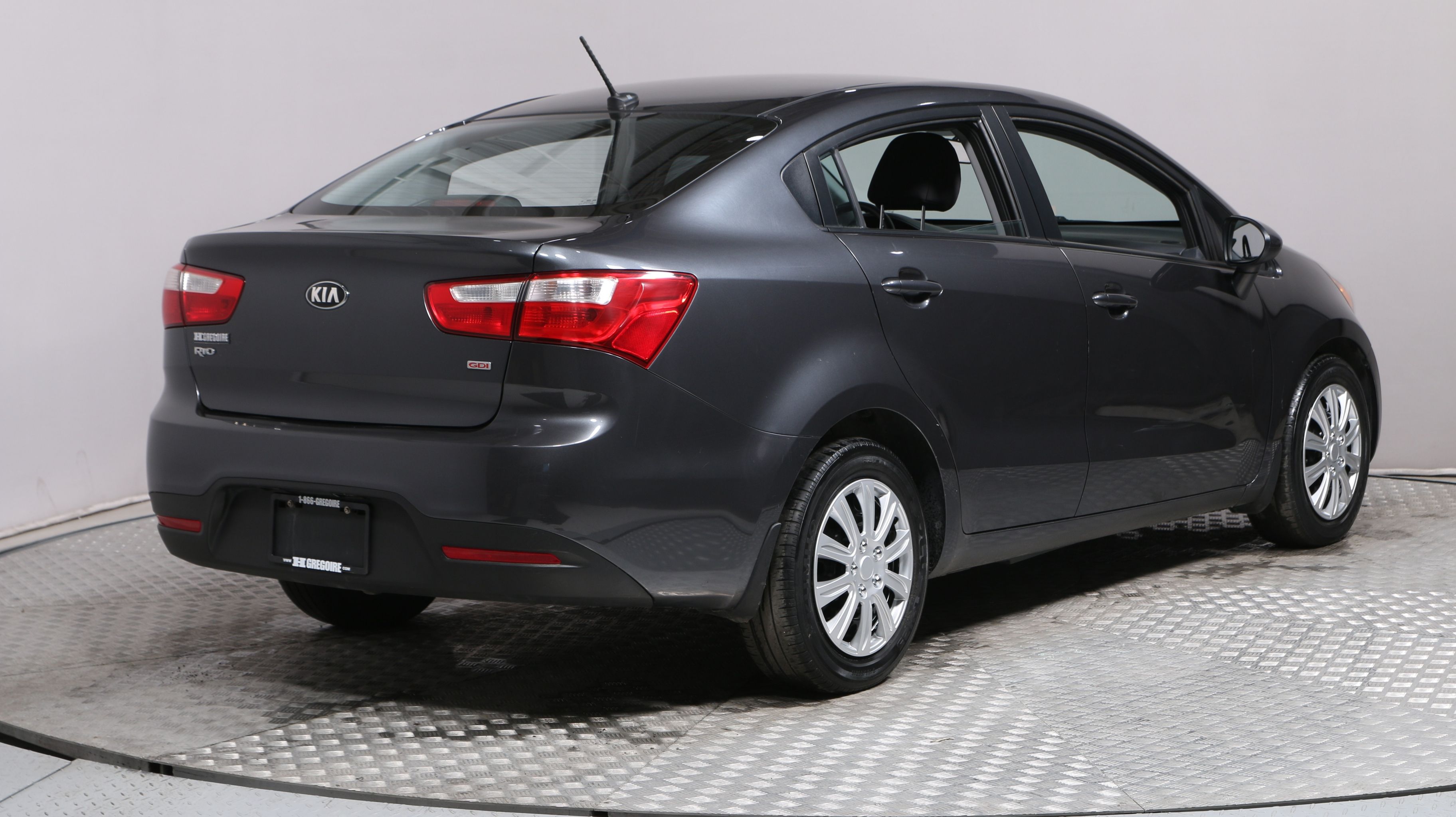 Kia rio 2015 года