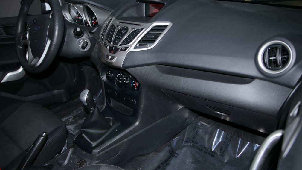 2013 Ford Fiesta SE A/C GR ELECT #21