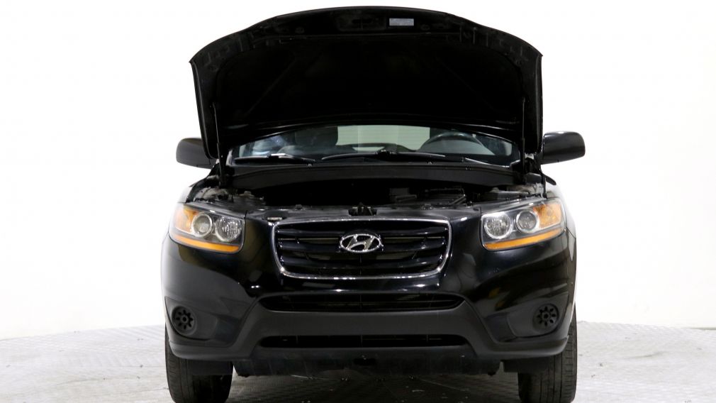 2010 Hyundai Santa Fe GL #27