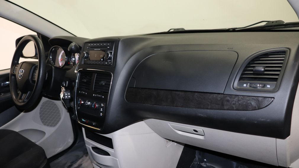 2015 Dodge GR Caravan Canada Value Package AUTO A/C GR ELECT #16
