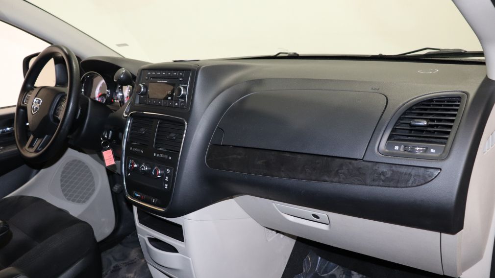 2015 Dodge GR Caravan Canada Value Package A/C GR ELECT #24