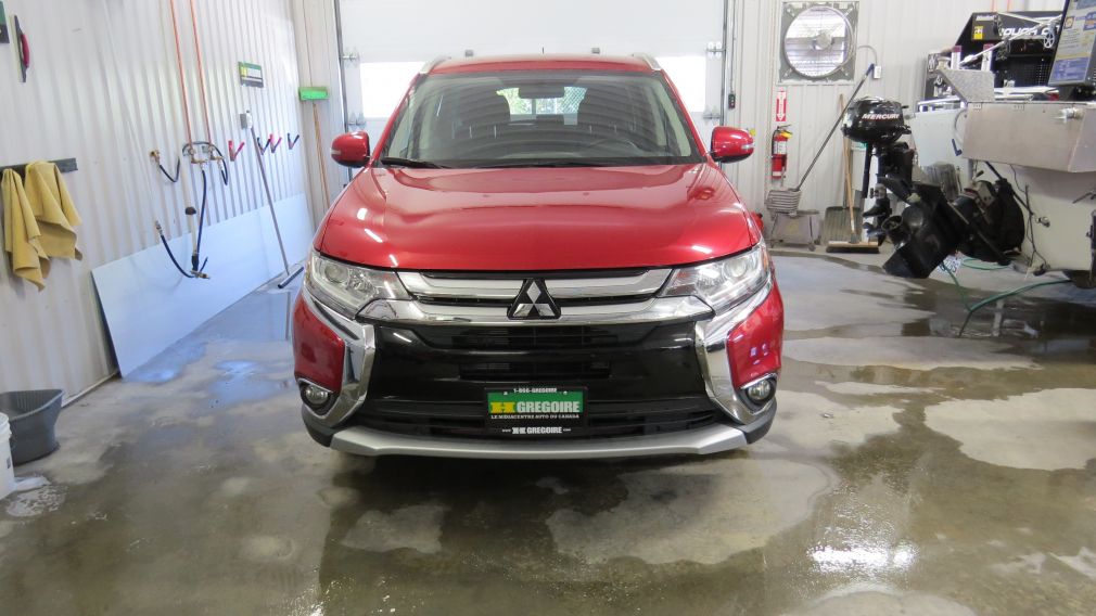 2016 Mitsubishi Outlander SE #2