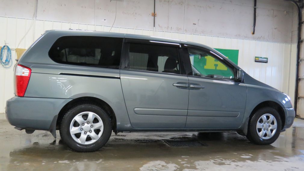 2007 Kia Sedona LX #6