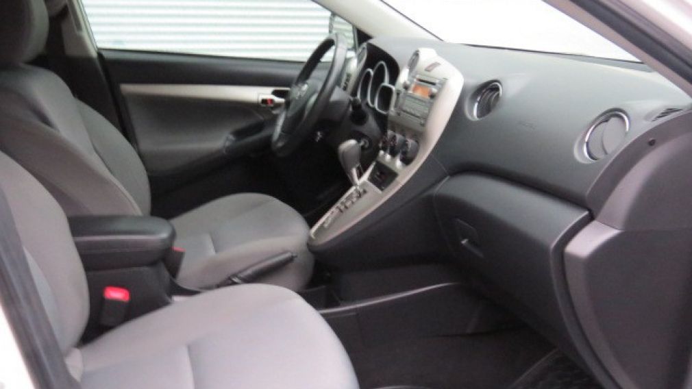 2010 Toyota Matrix 4dr Wgn Auto AWD #18