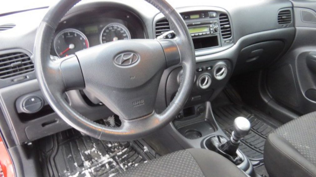 2010 Hyundai Accent SPORT #5