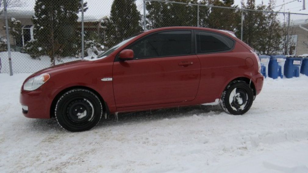 2010 Hyundai Accent SPORT #19