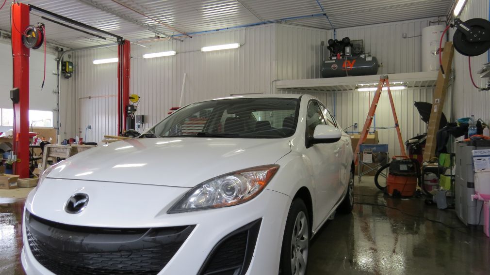 2011 Mazda 3 GX #2