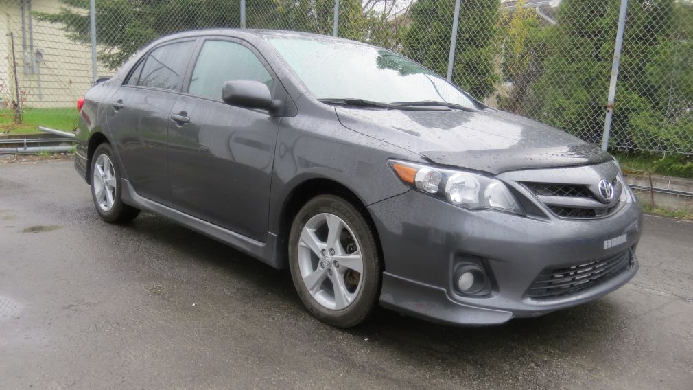 2013 Toyota Corolla S #15