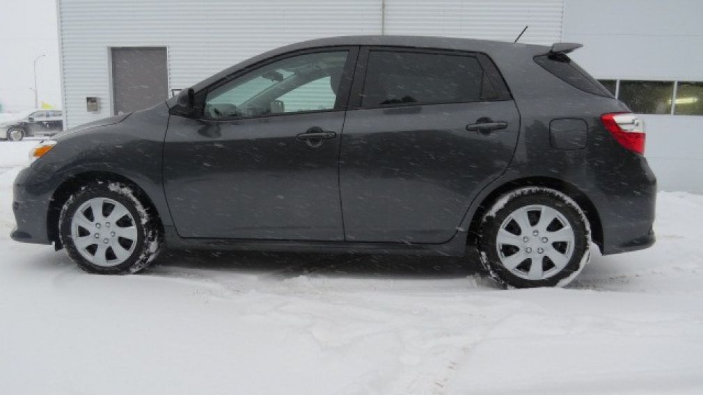 2013 Toyota Matrix 4dr Wgn Auto FWD avec toit ouvrant #17