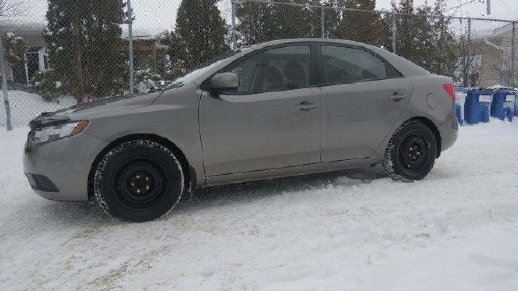 2010 Kia Forte LX #21