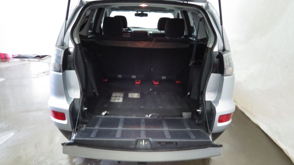 2012 Mitsubishi Outlander SE #12