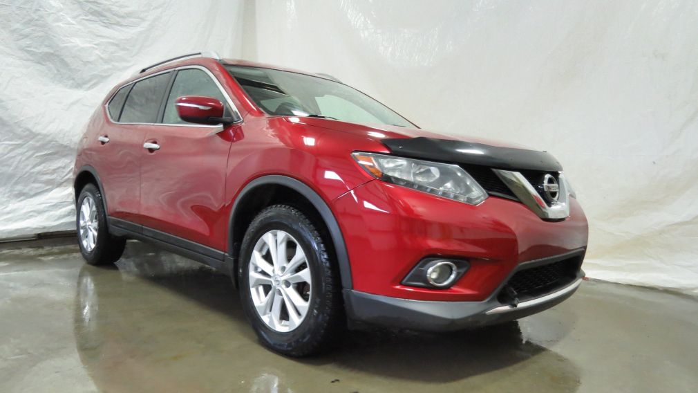 2015 Nissan Rogue SV #0