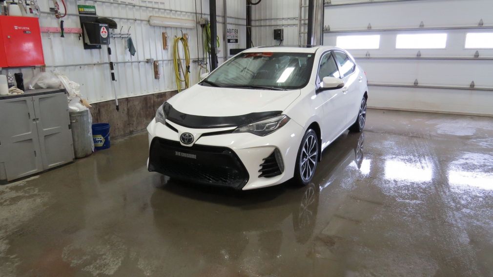 2017 Toyota Corolla SE #3