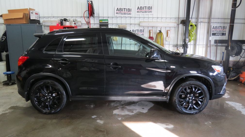 2017 Mitsubishi RVR Black Edition #8