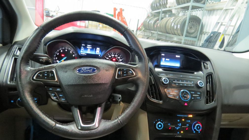 2015 Ford Focus SE #11