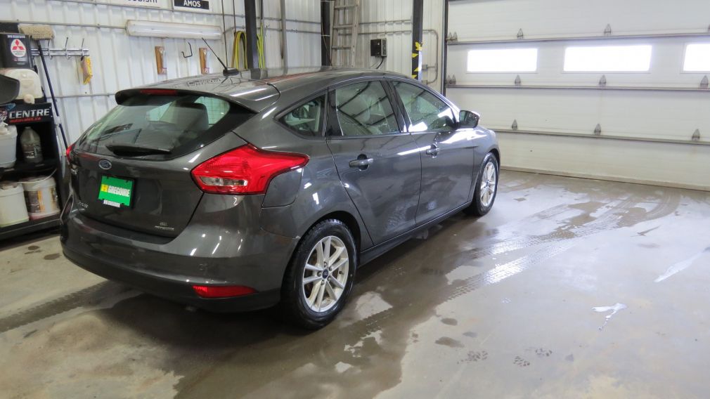 2015 Ford Focus SE #20