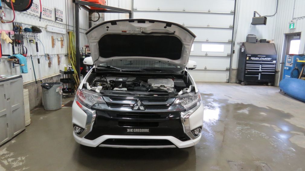 2018 Mitsubishi Outlander PHEV GT #27