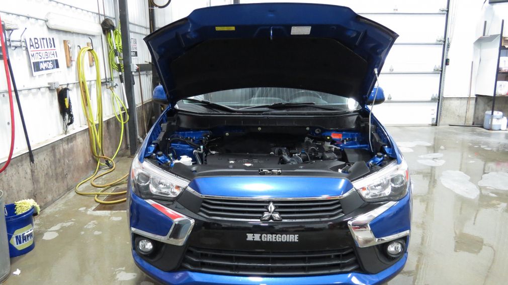 2016 Mitsubishi RVR SE #25