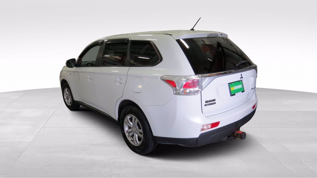 2014 Mitsubishi Outlander SE #4