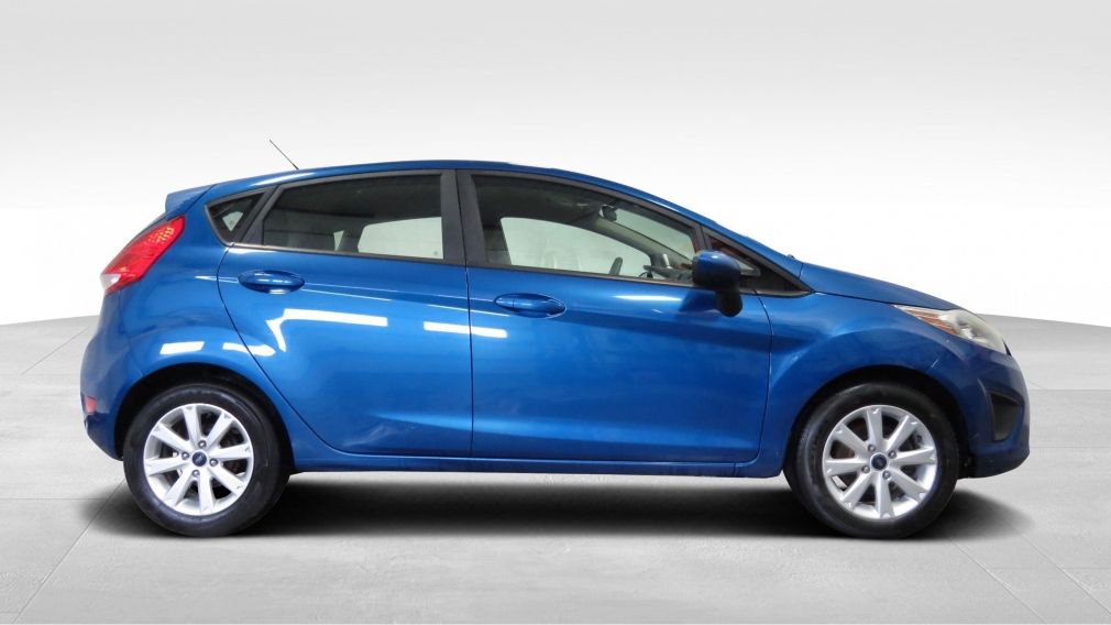 2011 Ford Fiesta SE #8