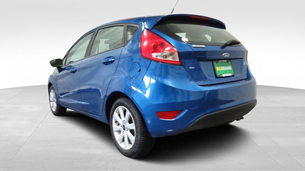 2011 Ford Fiesta SE #5