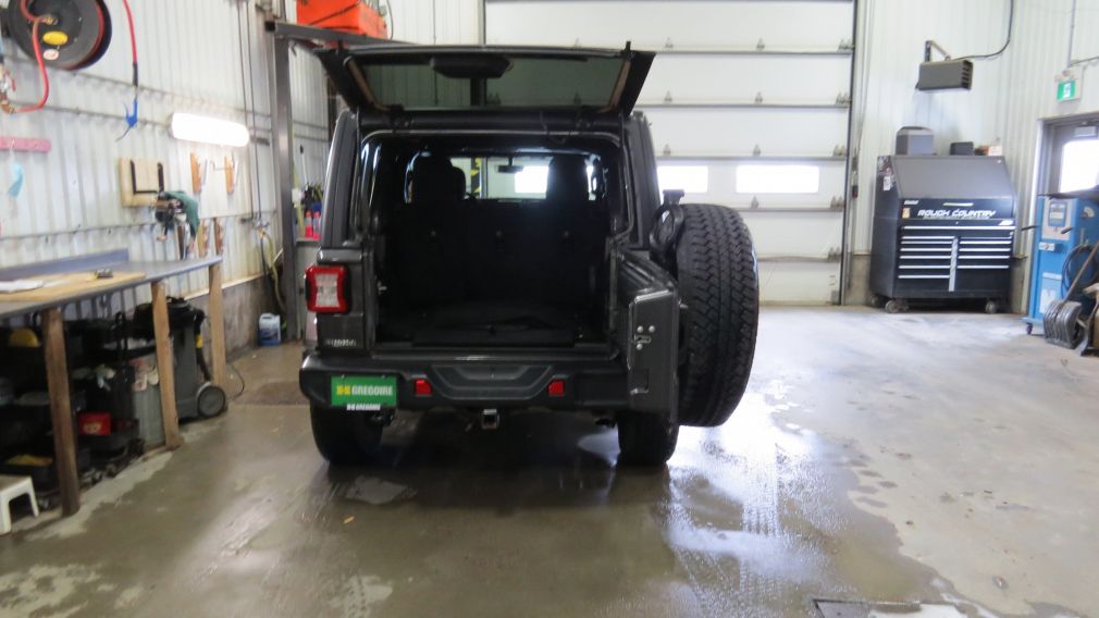 2019 Jeep Wrangler Unlimited Sahara #24