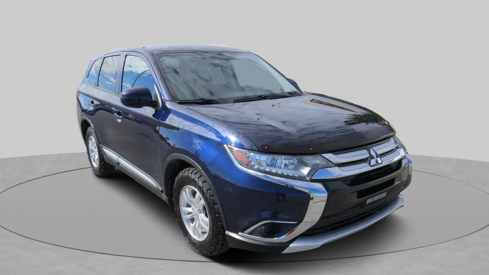 2017 Mitsubishi Outlander ES #0