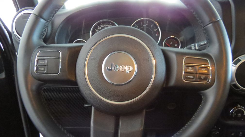 2012 Jeep Wrangler Sahara #9