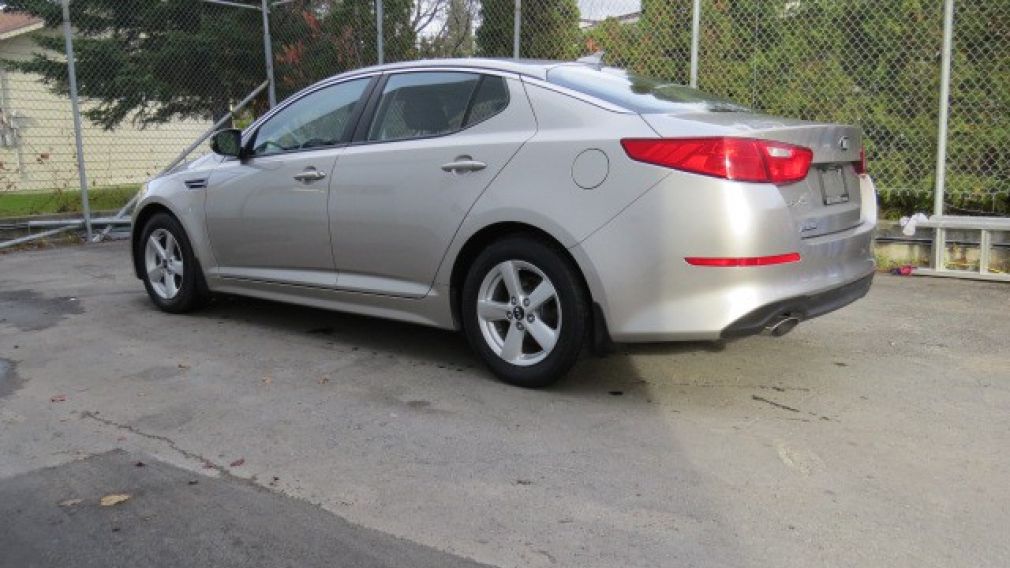 2014 Kia Optima lx   et 10 ans 200000 km sur le moteur #26