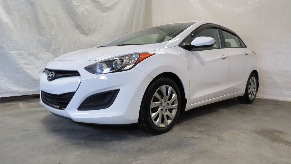 2015 Hyundai Elantra GT GL #2