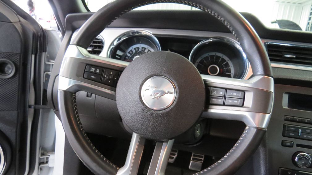 2013 Ford Mustang V6 Premium #11