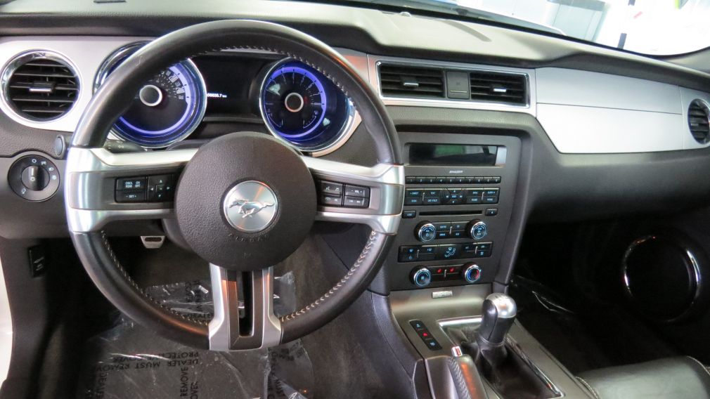 2013 Ford Mustang V6 Premium #11