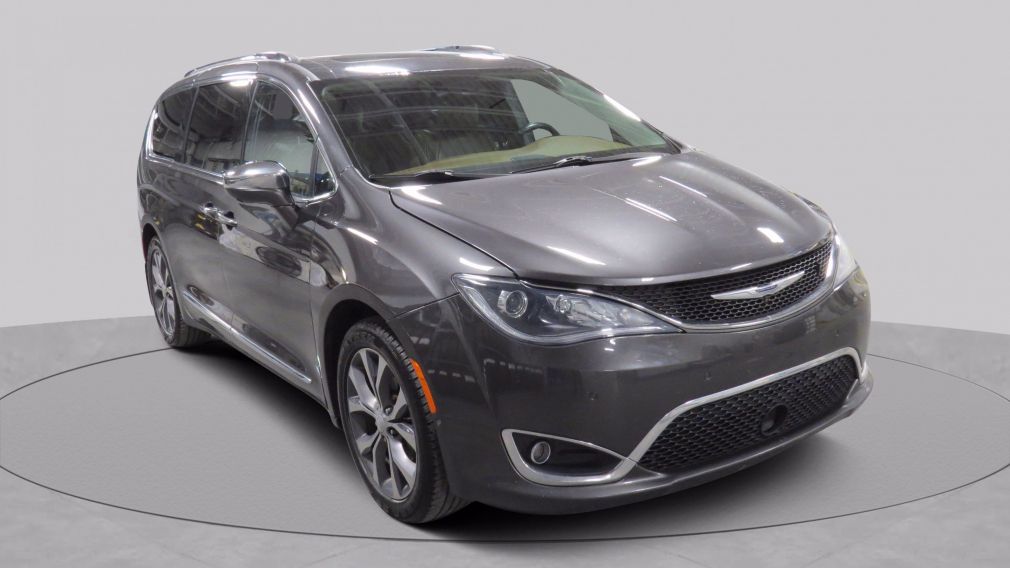 2017 Chrysler Pacifica Limited #0