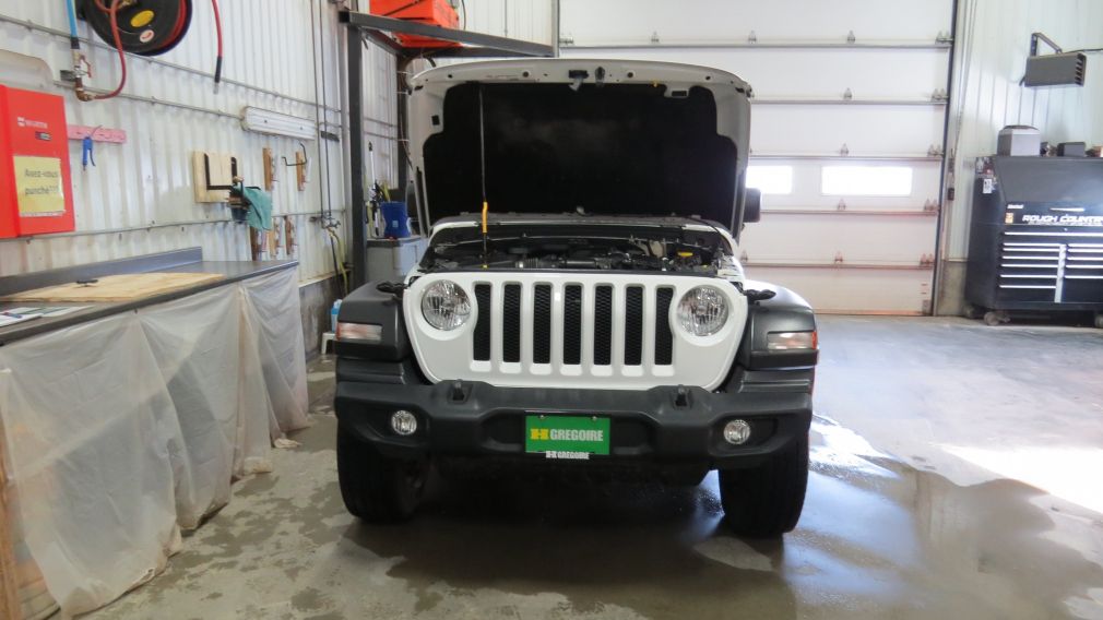 2020 Jeep Wrangler Sport S #25