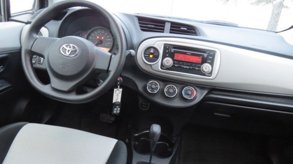 2013 Toyota Yaris LE #6