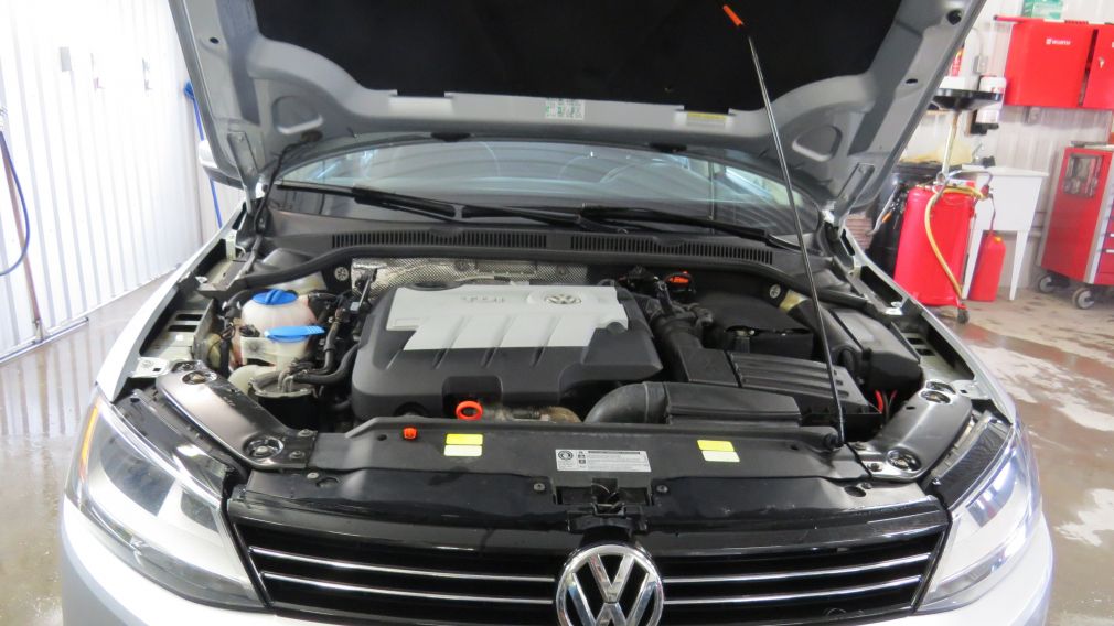 2012 Volkswagen Jetta Comfortline #0