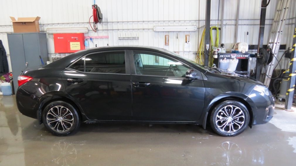 2014 Toyota Corolla S #22