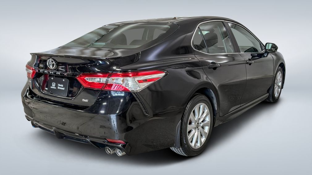 2020 Toyota Camry — photo 7