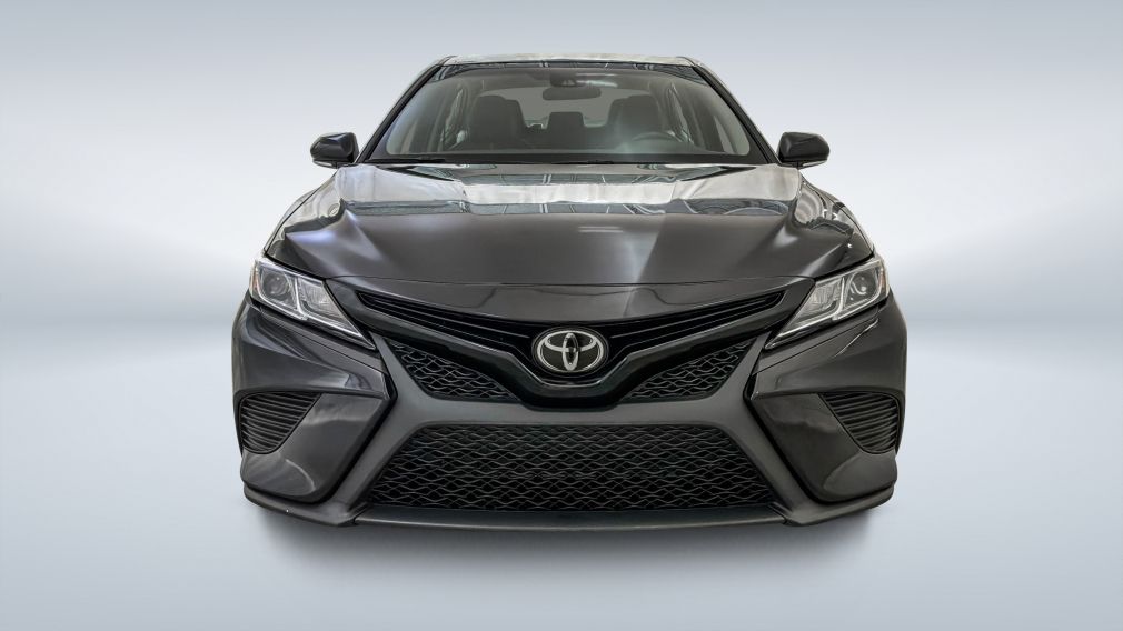 2020 Toyota Camry — photo 2
