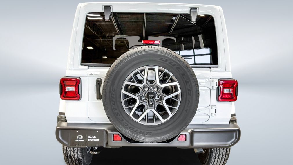 2024 Jeep Wrangler — photo 4