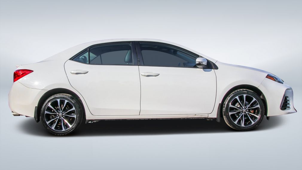 2017 Toyota Corolla — photo 8