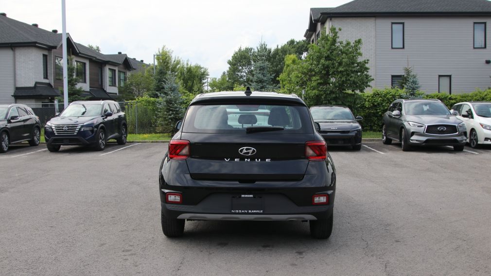 2022 Hyundai Venue — photo 6