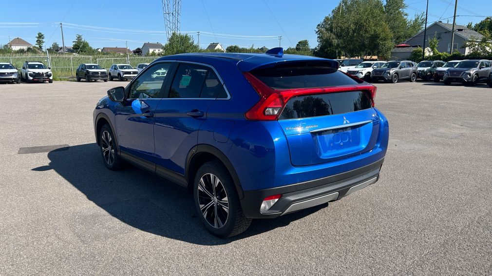 2020 Mitsubishi Eclips... — photo 5