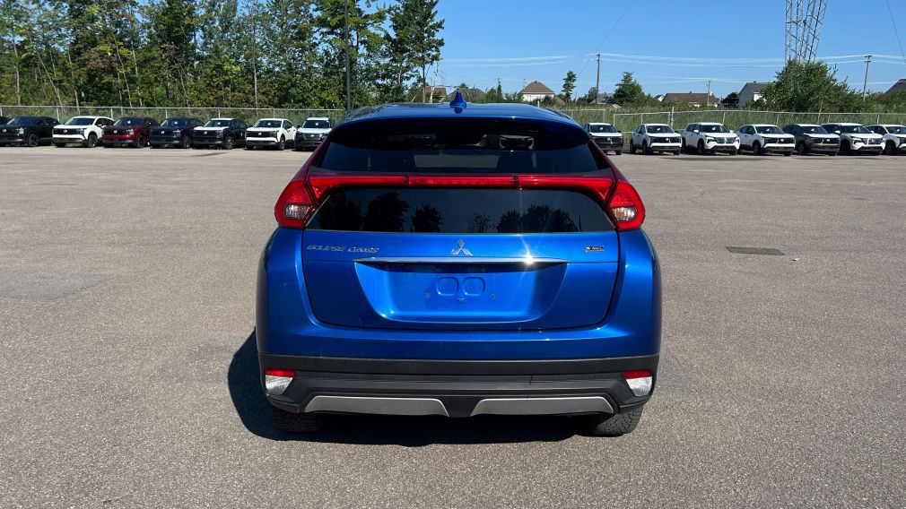 2020 Mitsubishi Eclips... — photo 6