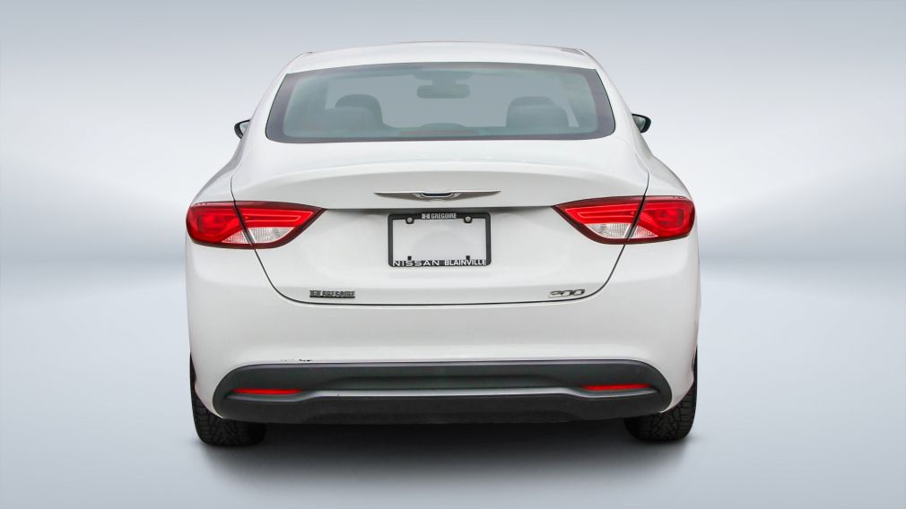 2015 Chrysler 200 — photo 5