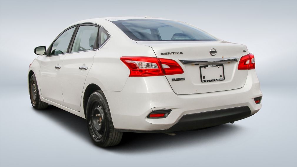 2017 Nissan Sentra — photo 5