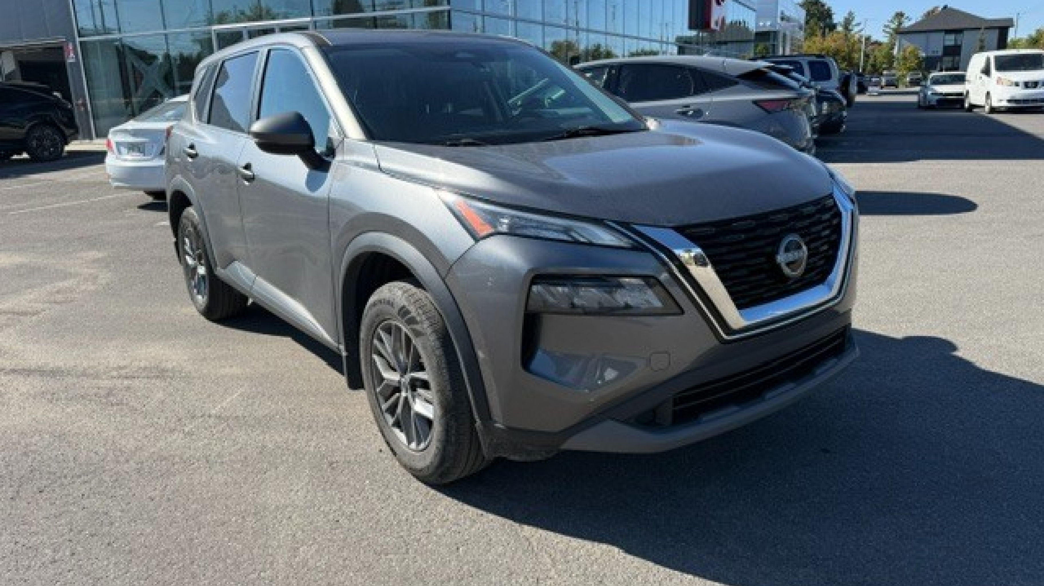 2022 Nissan Rogue — Monbili