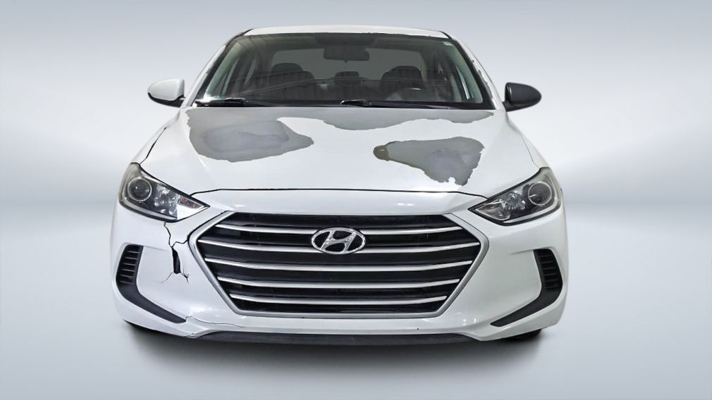 2017 Hyundai Elantra — photo 2